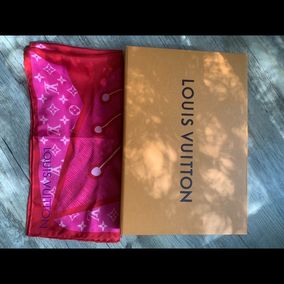 LOUIS VUITTON SCARF - Picture 3 of 4